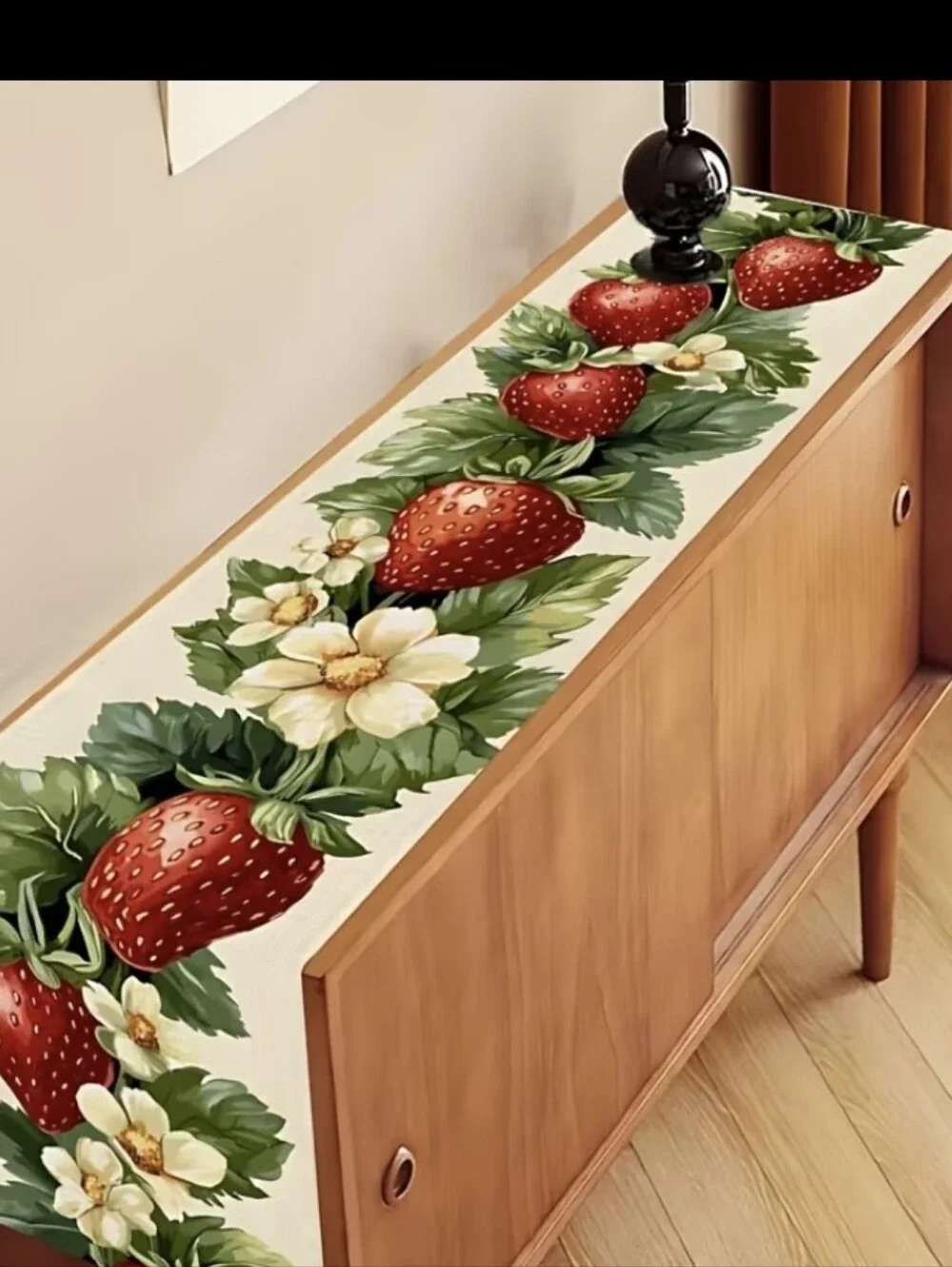 Strawberry 🍓 Decor Table Runner NEW